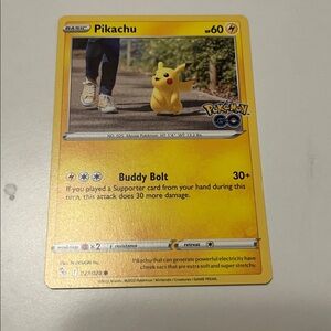 Pikachu #27 Pokemon Go Pokemon card